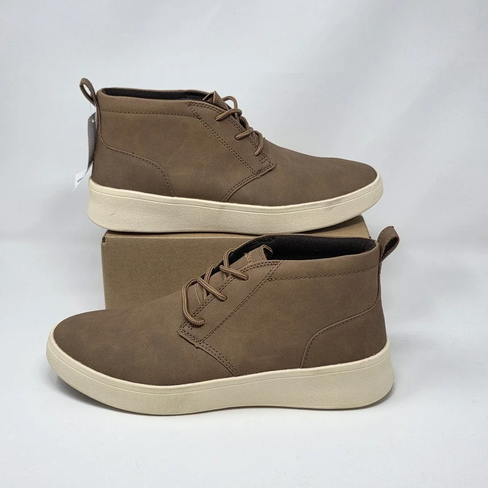IZOD Palmer Mens Sz 8 Chukka Boots Brown Leather Round Toe Lace-up Shoes Sneaker